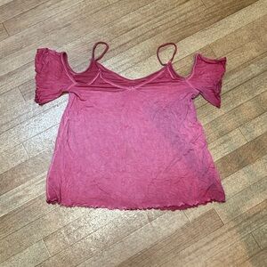American eagle women’s soft and sexy style with cold shoulder